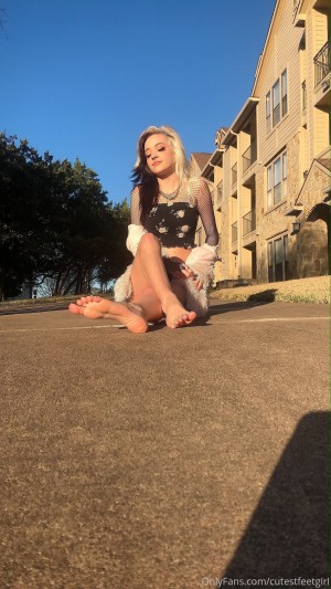 cutestfeetgirl Photo #60