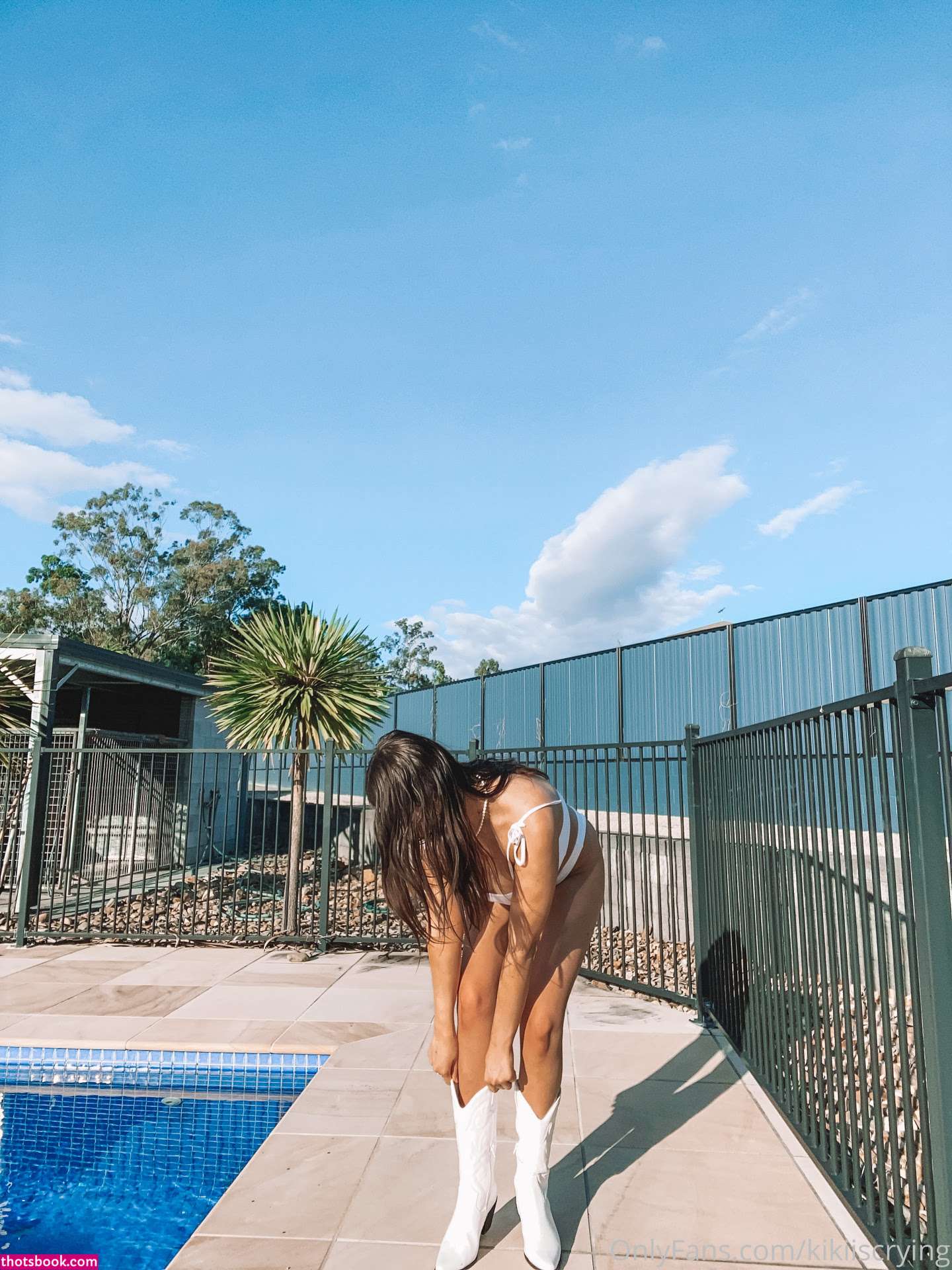 Kikiiscrying Photo #89