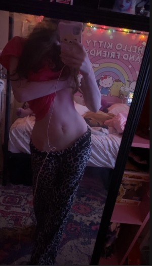 Meowforher Photo #33