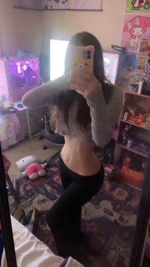 Meowforher Photo #36