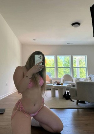 Sondra Blust Photo #100