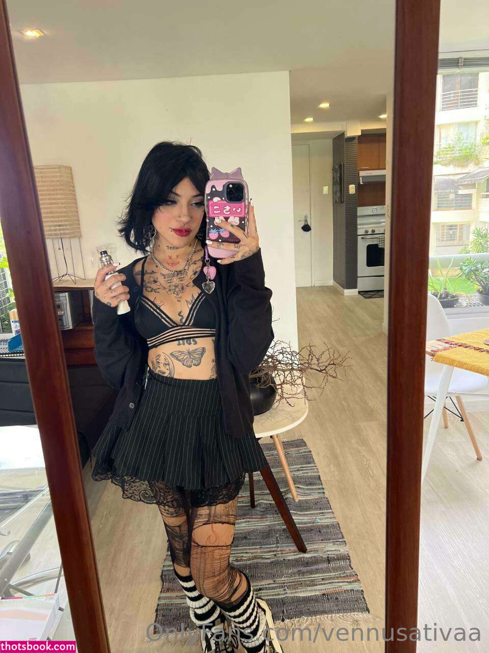 Vennussativa Photo #6