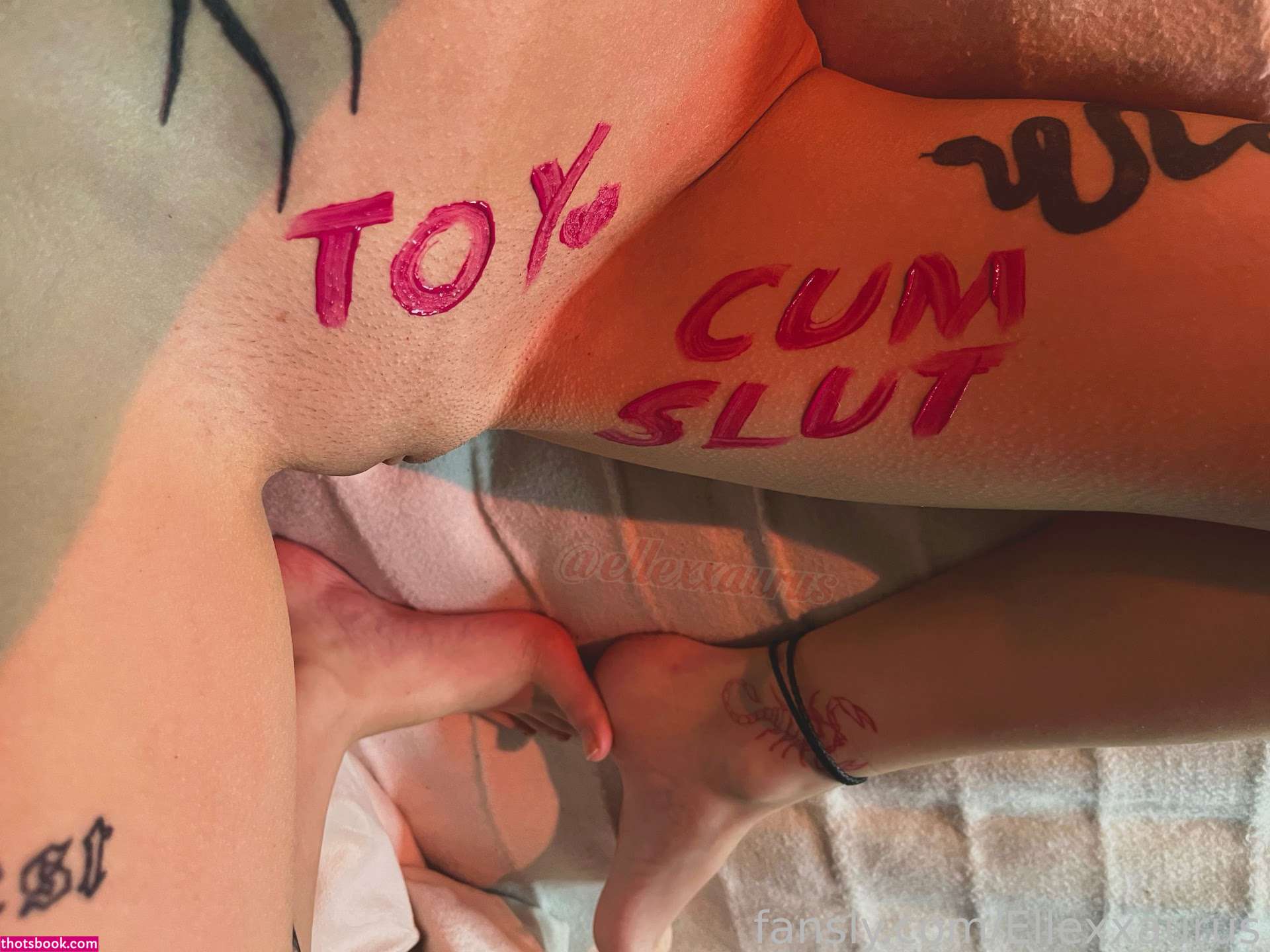 Ellasaurus23 Photo #57