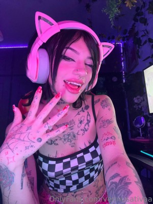 Vennussativa Photo #34