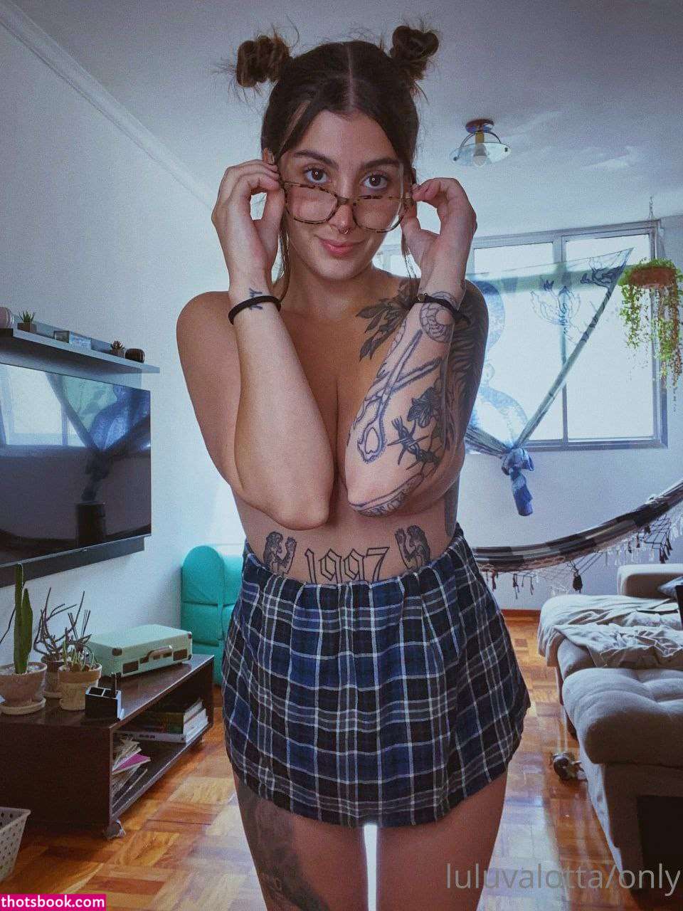 Luluvalotta Photo #52