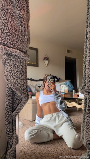 Rachie Skye Photo #2