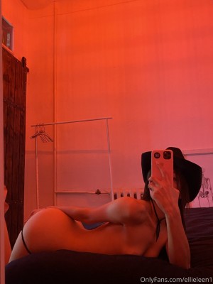 Ellie Leen Photo #911