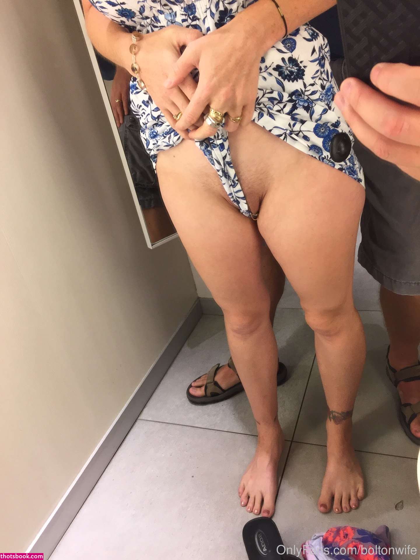 Boltonwife Photo #110