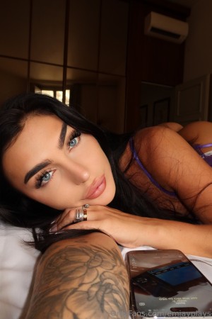 Emily Rinaudo Photo #406