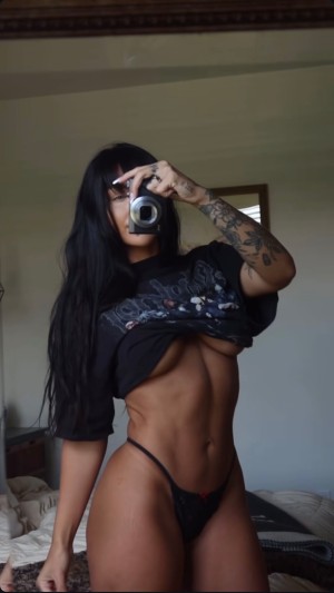 Emily Rinaudo Photo #417