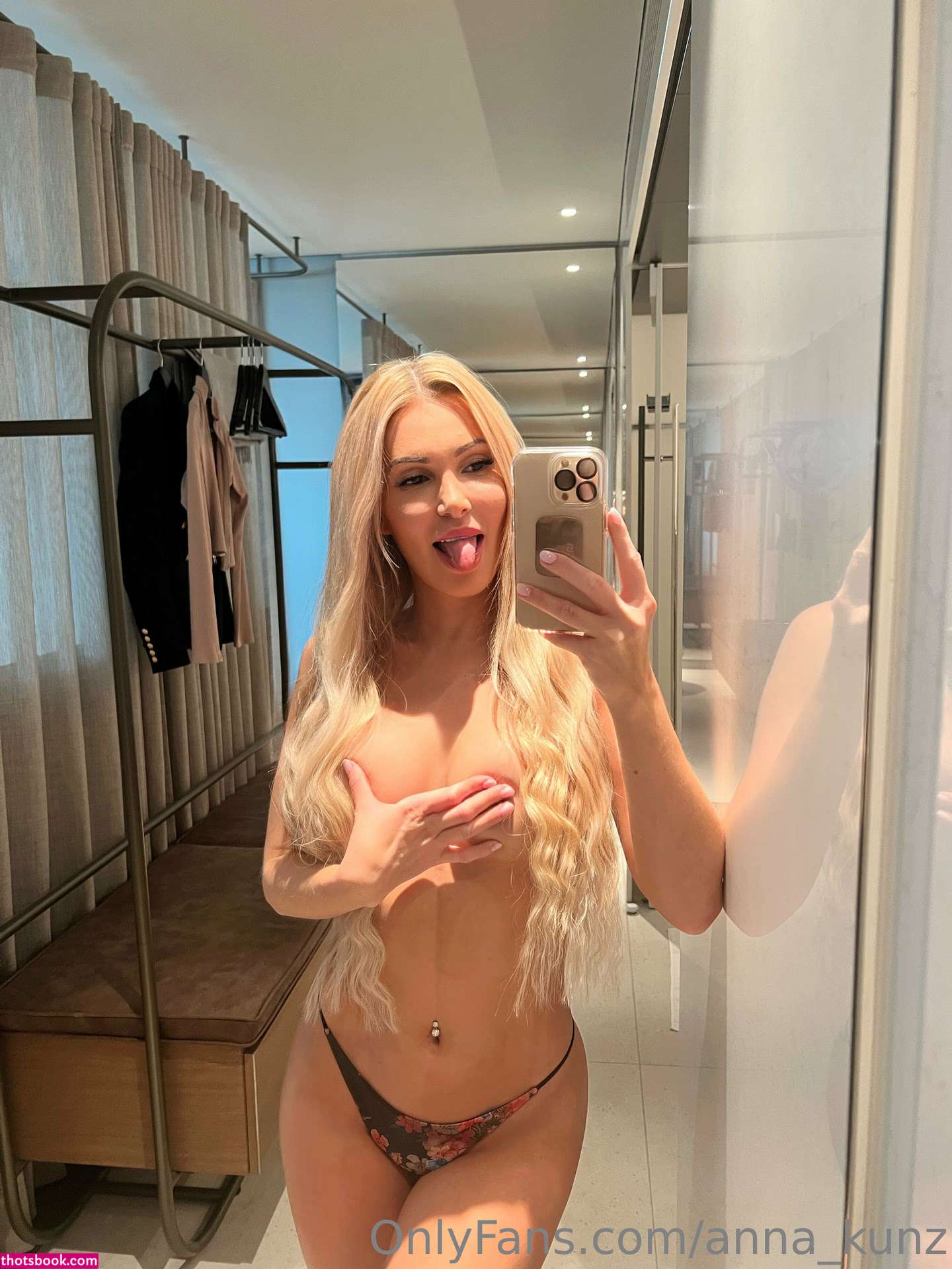 Anna Kunz Photo #133