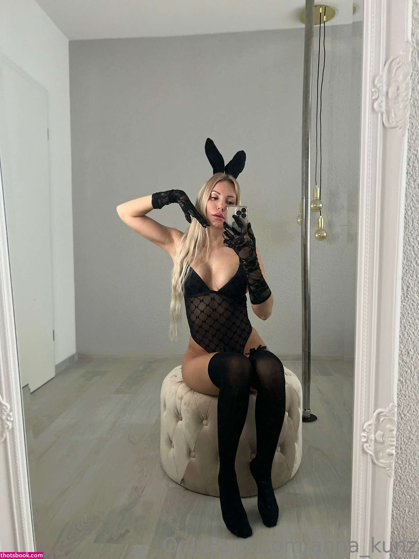 Anna Kunz Photo #181