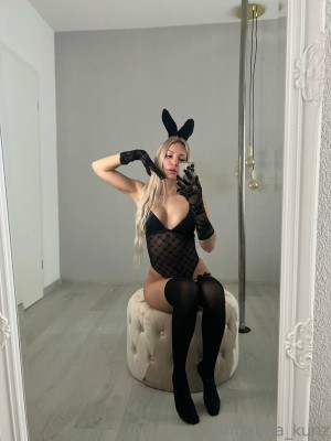 Anna Kunz Photo #181