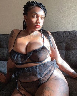 Izzy Saeko Photo #133