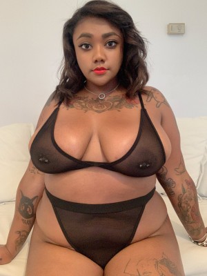 Izzy Saeko Photo #172