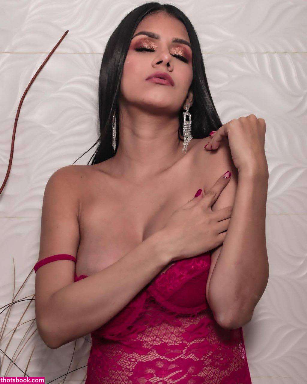 carolinaromoof Photo #1280156