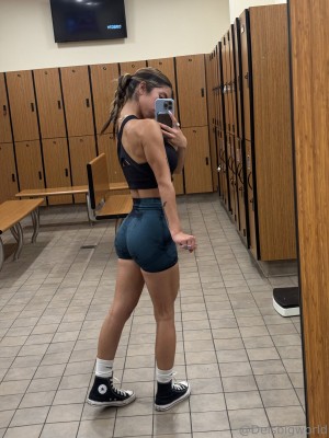 Delia Mandujano Photo #8