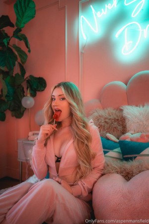 Aspen Mansfield Photo #23