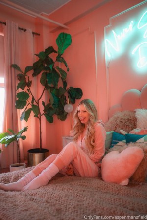 Aspen Mansfield Photo #32