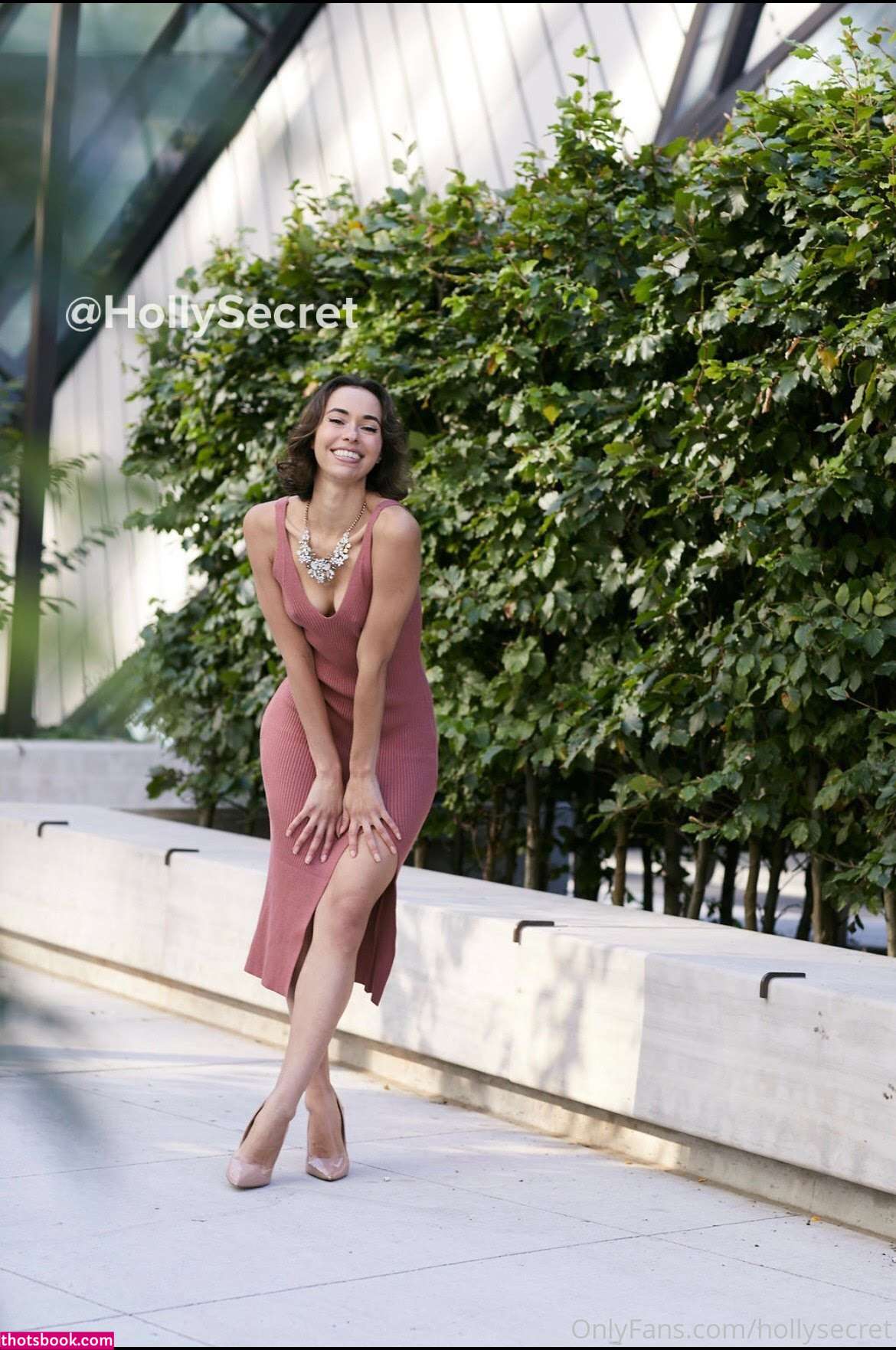 Holly Secrets Photo #1