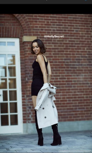 Holly Secrets Photo #11