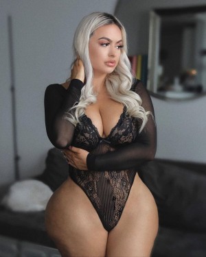 Maya Dutch Photo #21