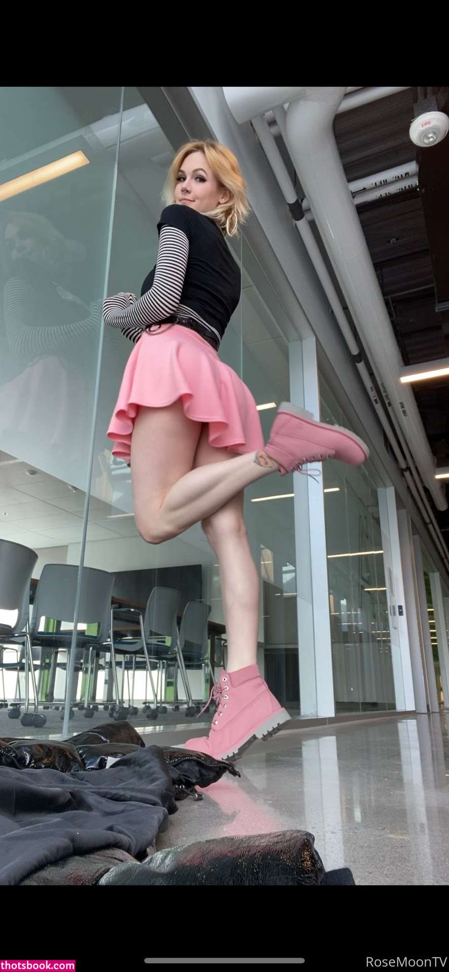 Rosemoontv Photo #168