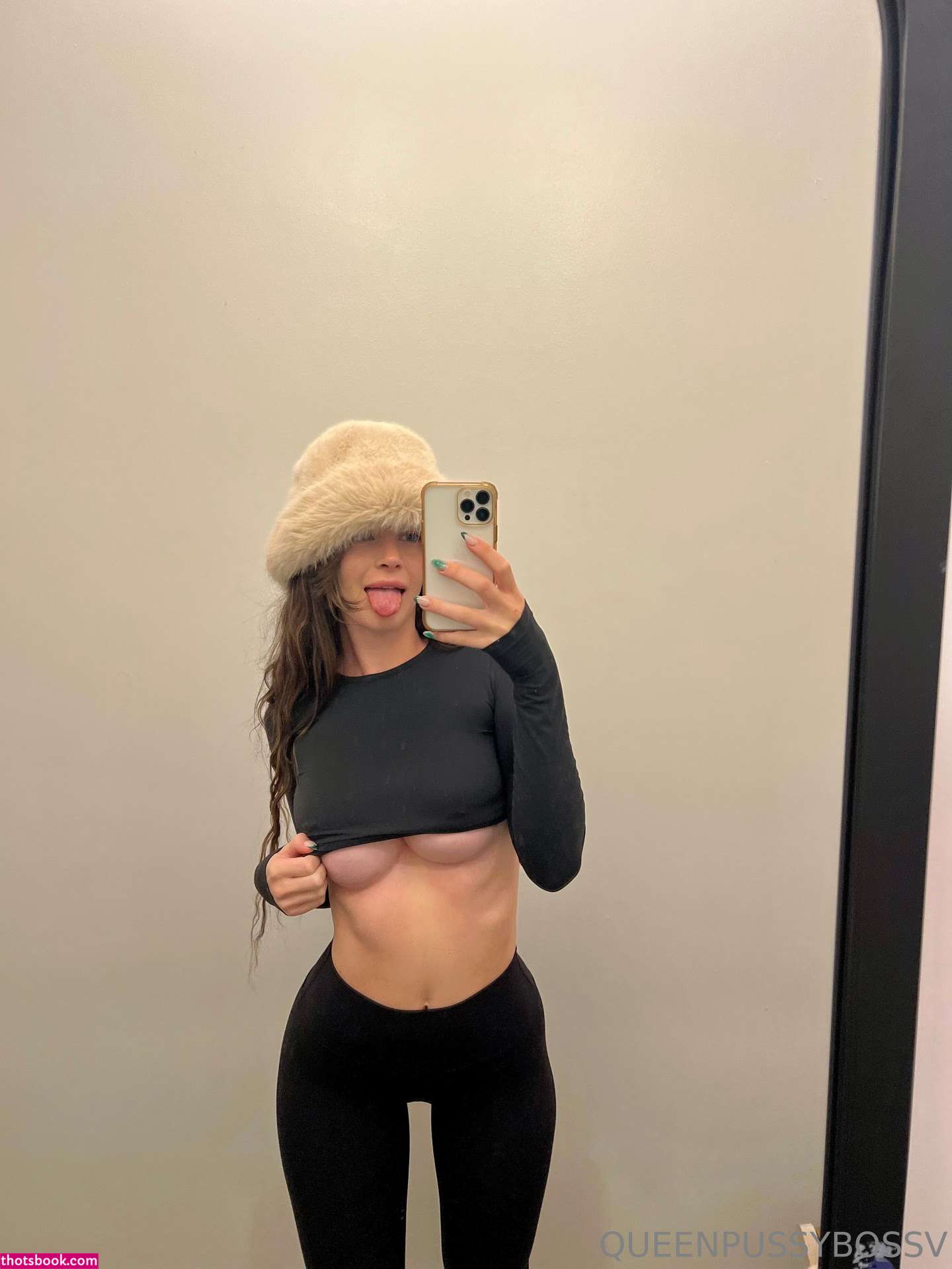 Victoria Kuhnley Photo #192