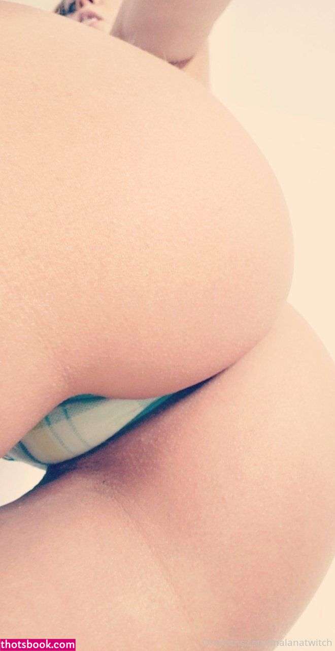 Lana Next Door Photo #128