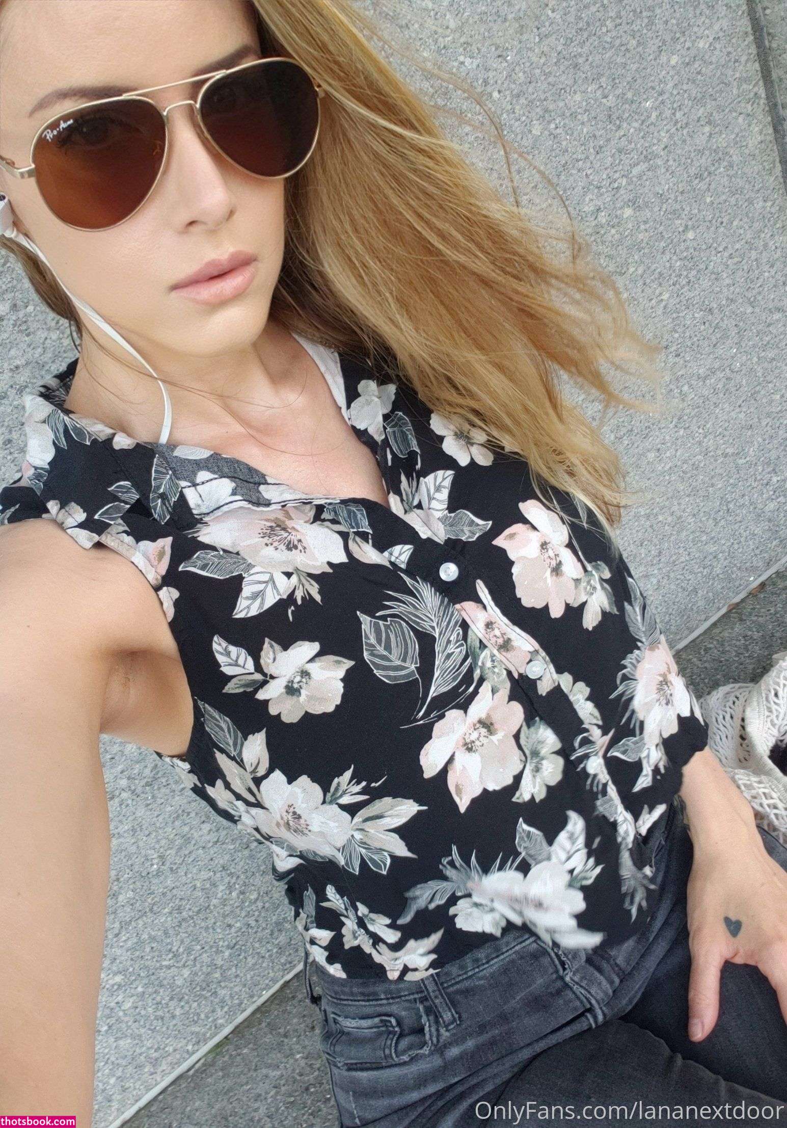 Lana Next Door Photo #165