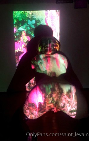 Saint Levain Photo #131