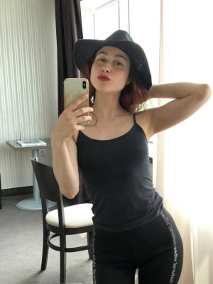 Marina Vlaykova Photo #5