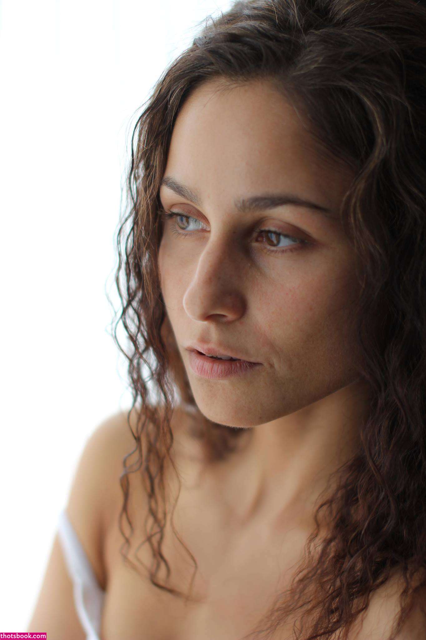 Marina Vlaykova Photo #27