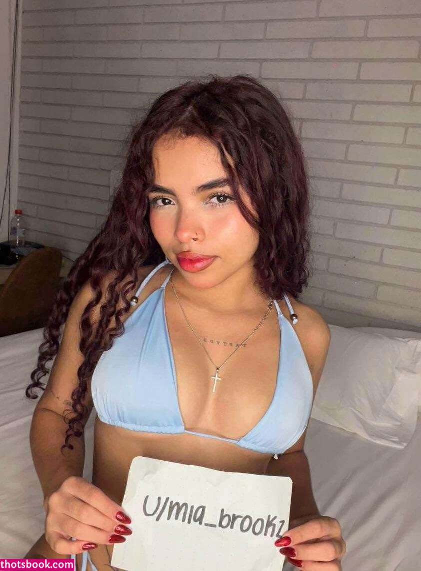 miiabrookss Photo #12