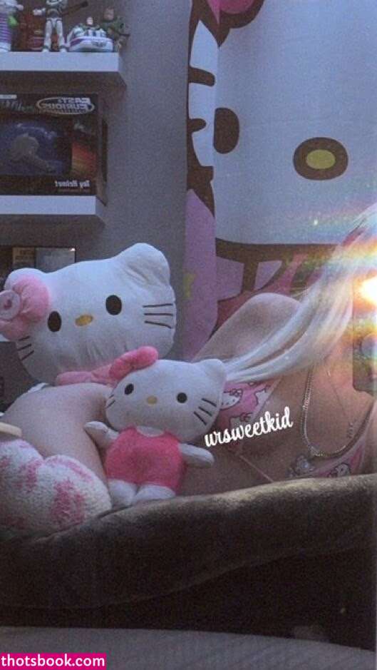 urdressupdoll Photo #42