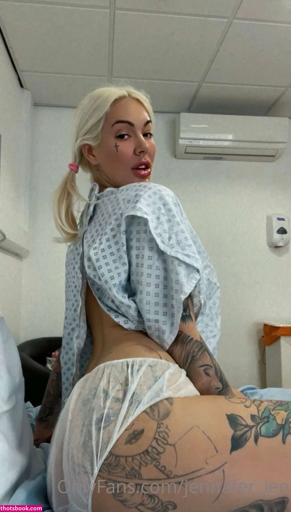 Jennafer Lee Photo #12