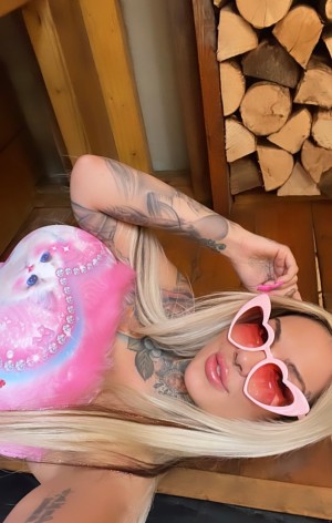 Jennafer Lee Photo #30