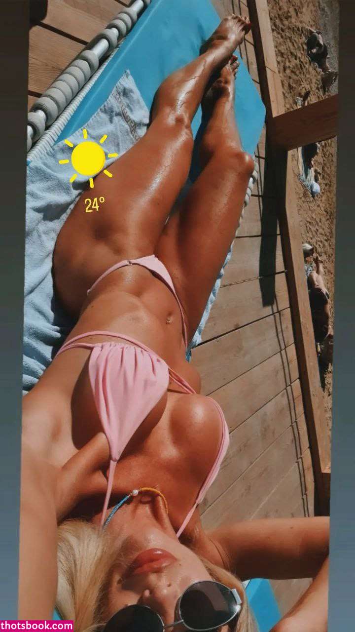 Marianna Happy Photo #28