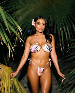 Andrea Gemz Photo #7