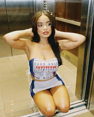 Andrea Gemz Photo #35