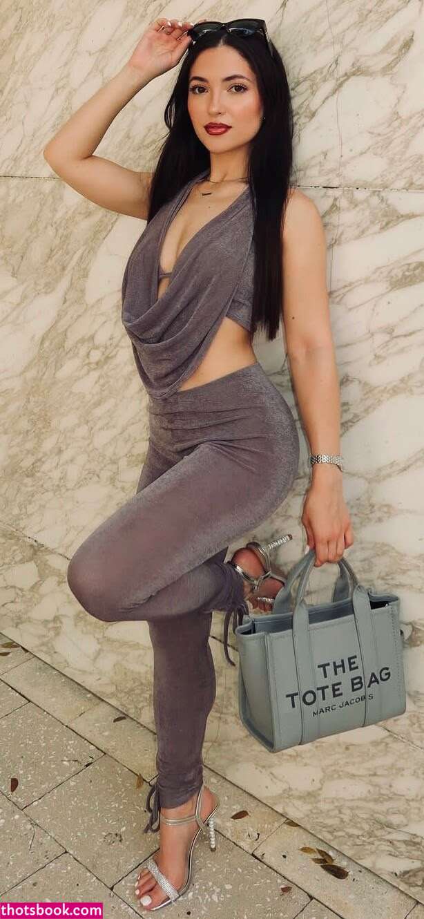 Linette Rodriguez Photo #30