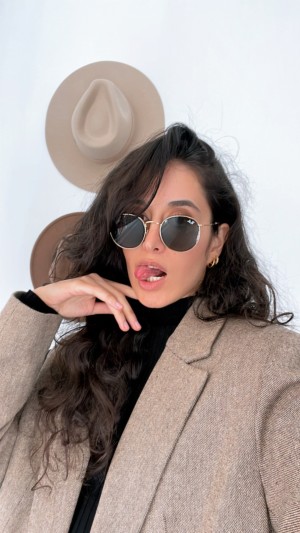 Melissa Babaei Photo #7