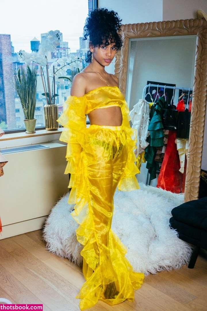 Genesis Vega Photo #24