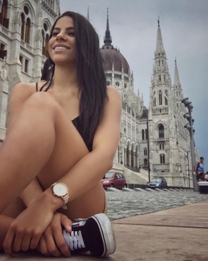 Ingrid Oliveira Photo #6