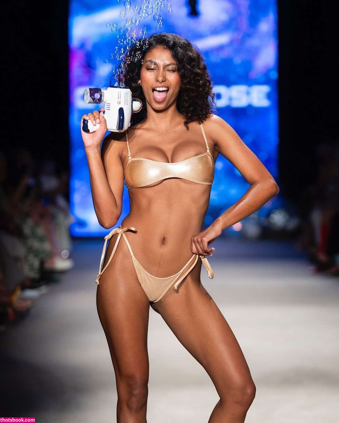 Mila Cabrera Photo #7