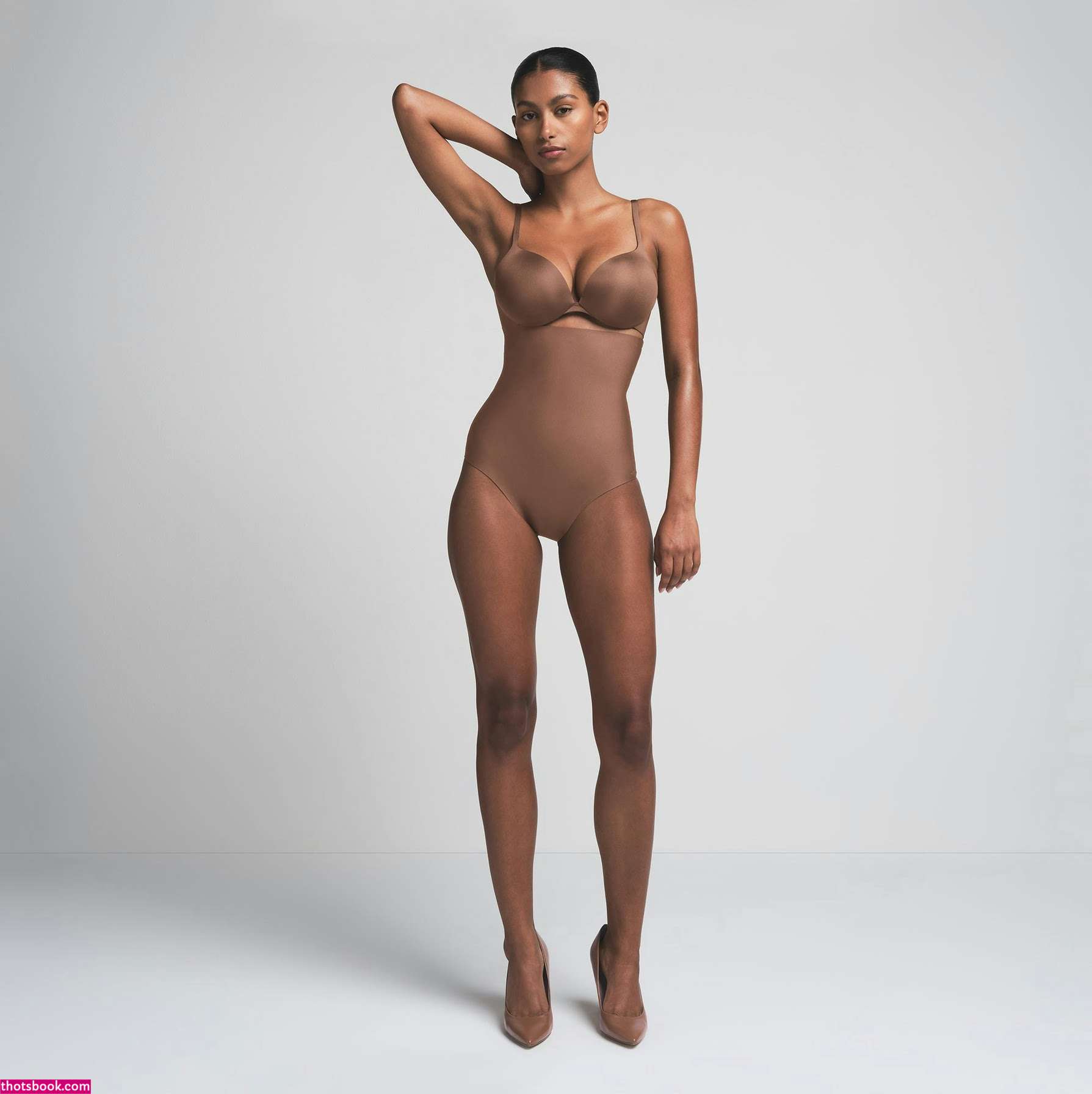 Mila Cabrera Photo #43