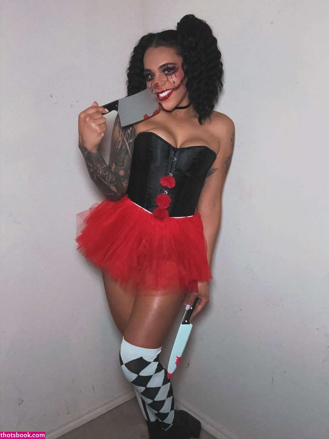 Amber Reacts Photo #3