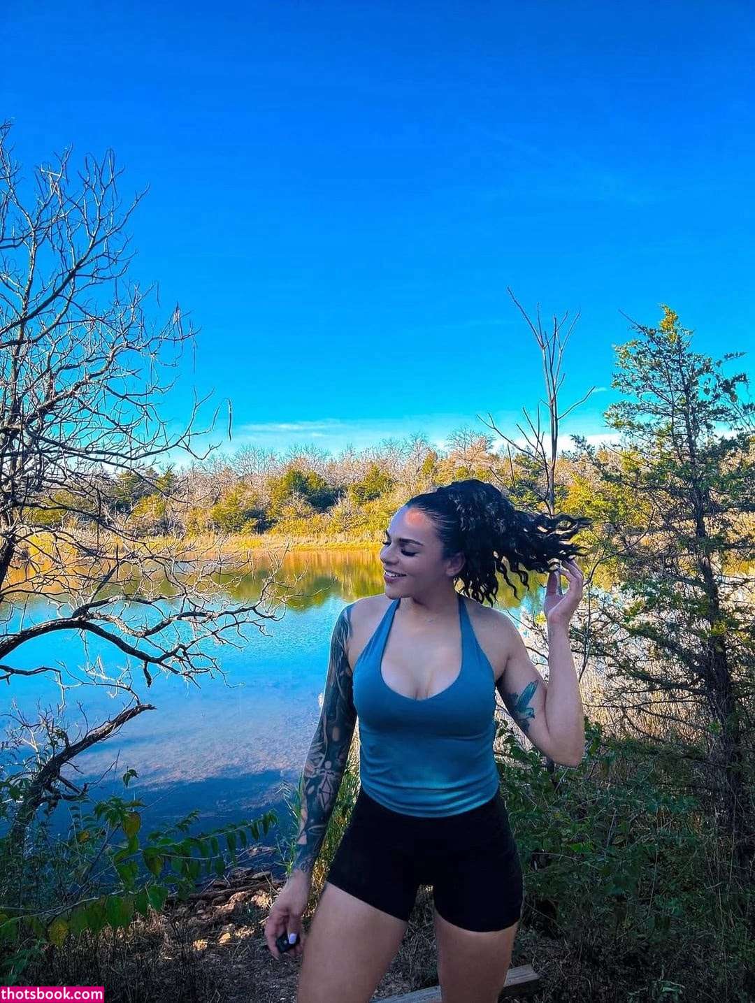 Amber Reacts Photo #10