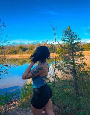 Amber Reacts Photo #9