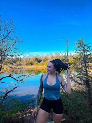 Amber Reacts Photo #10